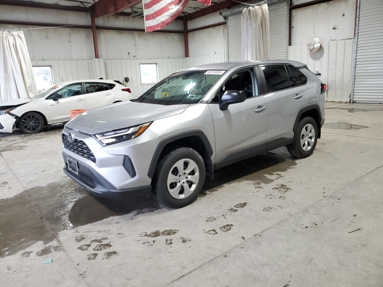 TOYOTA RAV4 LE 2024