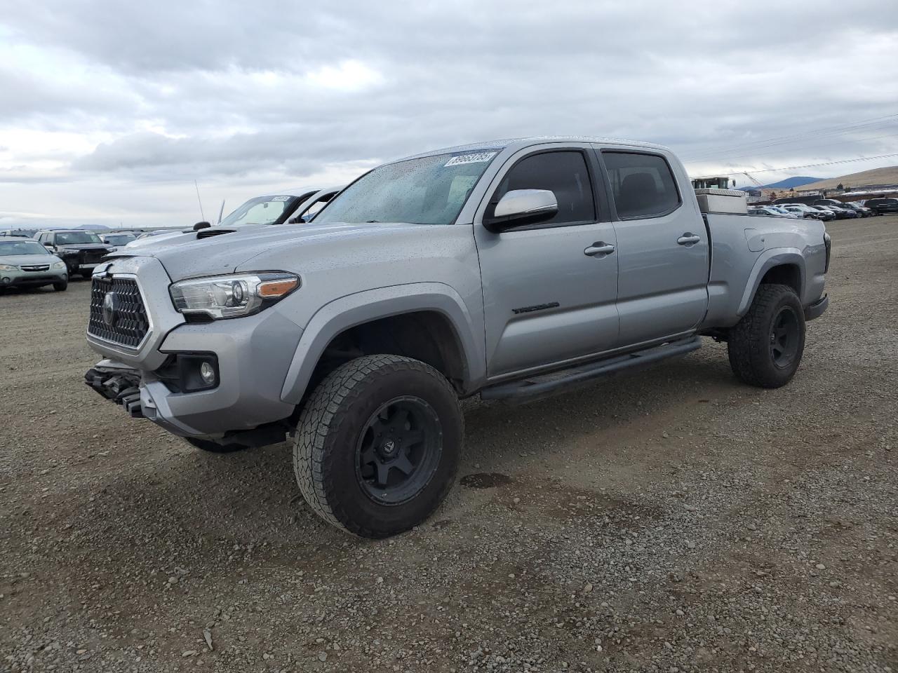 TOYOTA TACOMA 2018