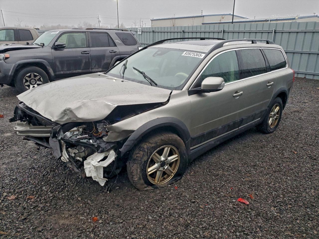 VOLVO XC70 3.2 2012