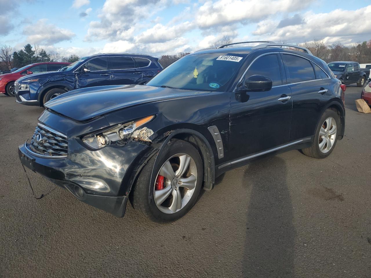 INFINITI FX35 2011