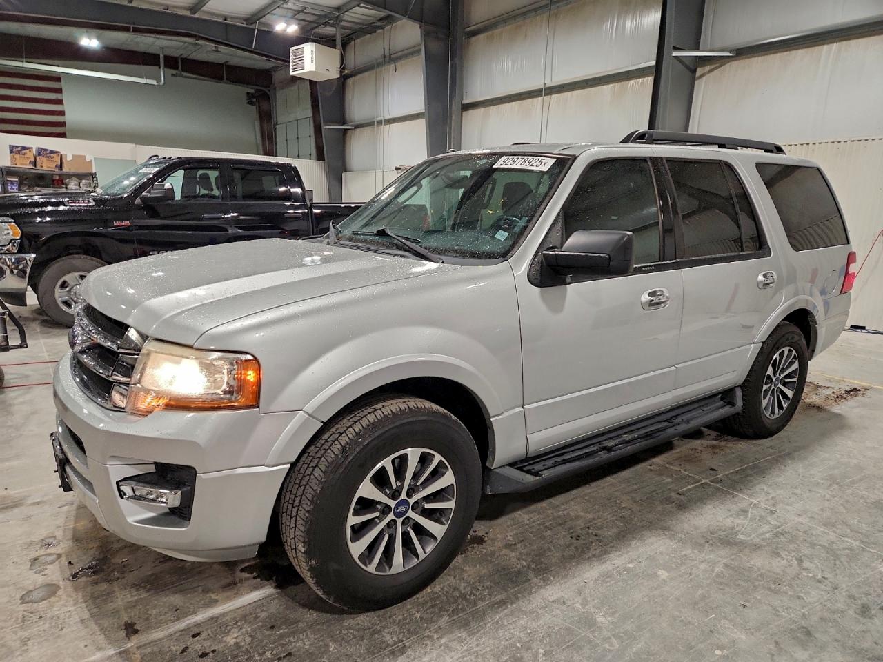 FORD EXPEDITION 2016