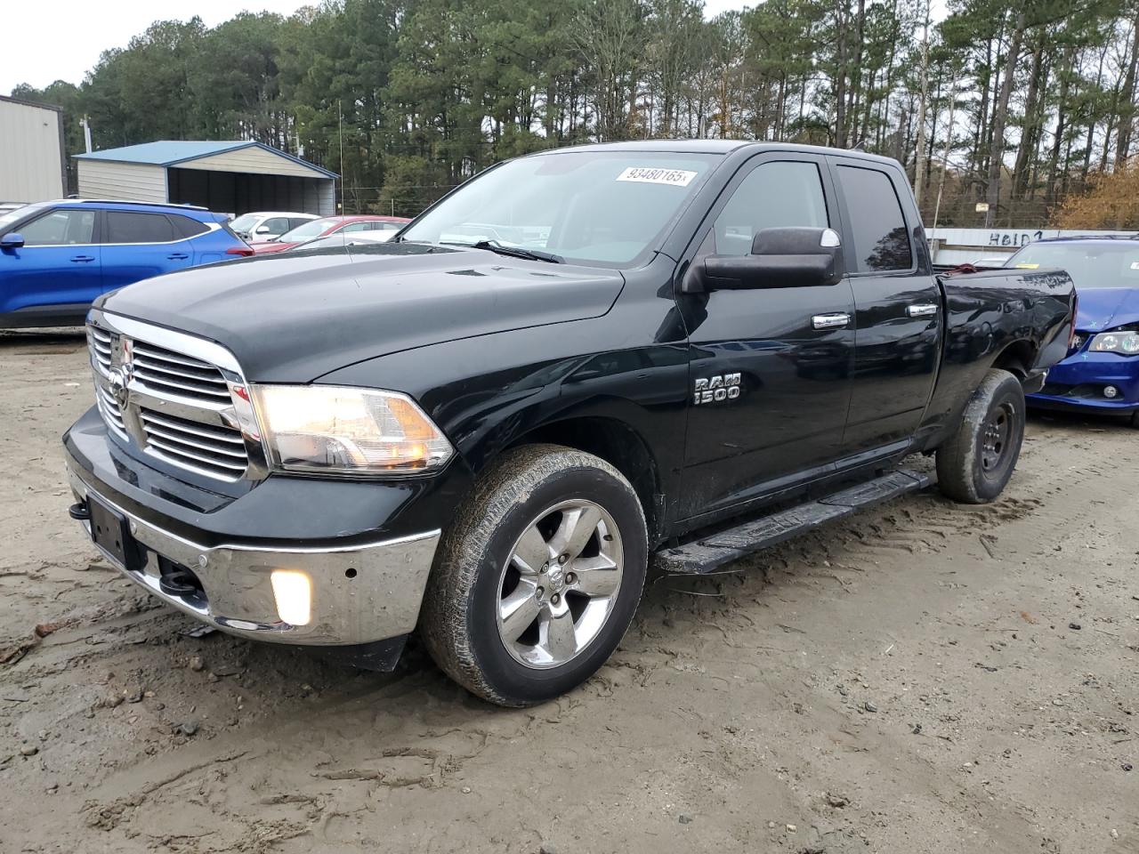 RAM 1500 SLT 2015