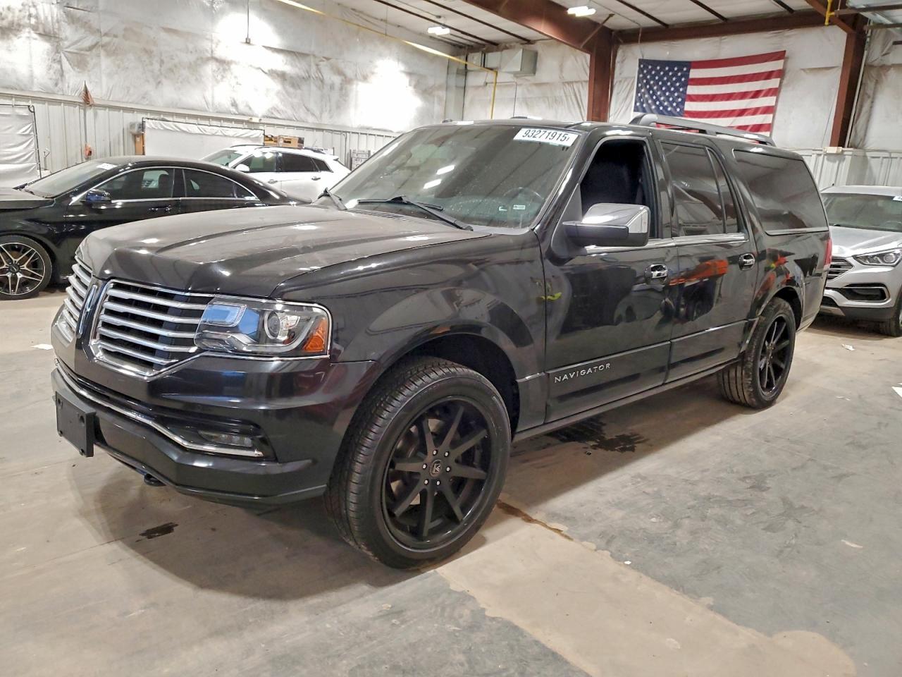 LINCOLN NAVIGATOR 2015