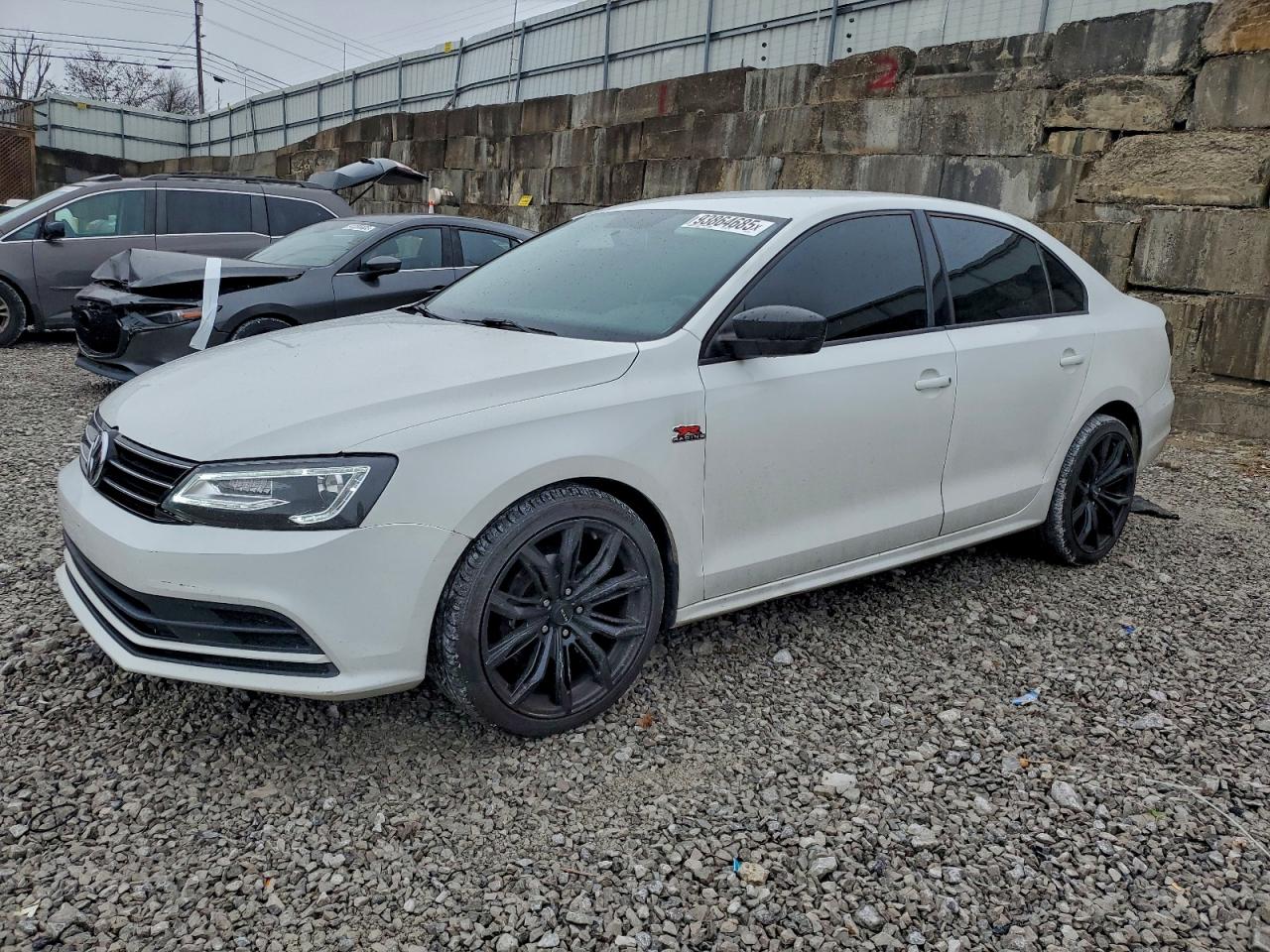 VOLKSWAGEN JETTA BASE 2015
