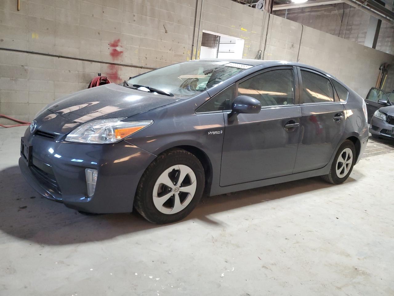 TOYOTA PRIUS 2014