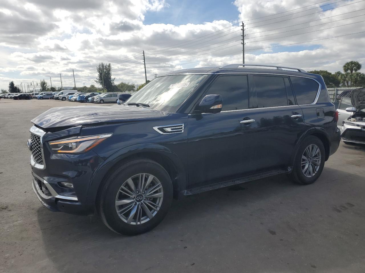 INFINITI QX80 2021
