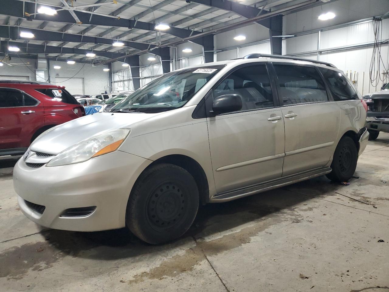 TOYOTA SIENNA CE 2007