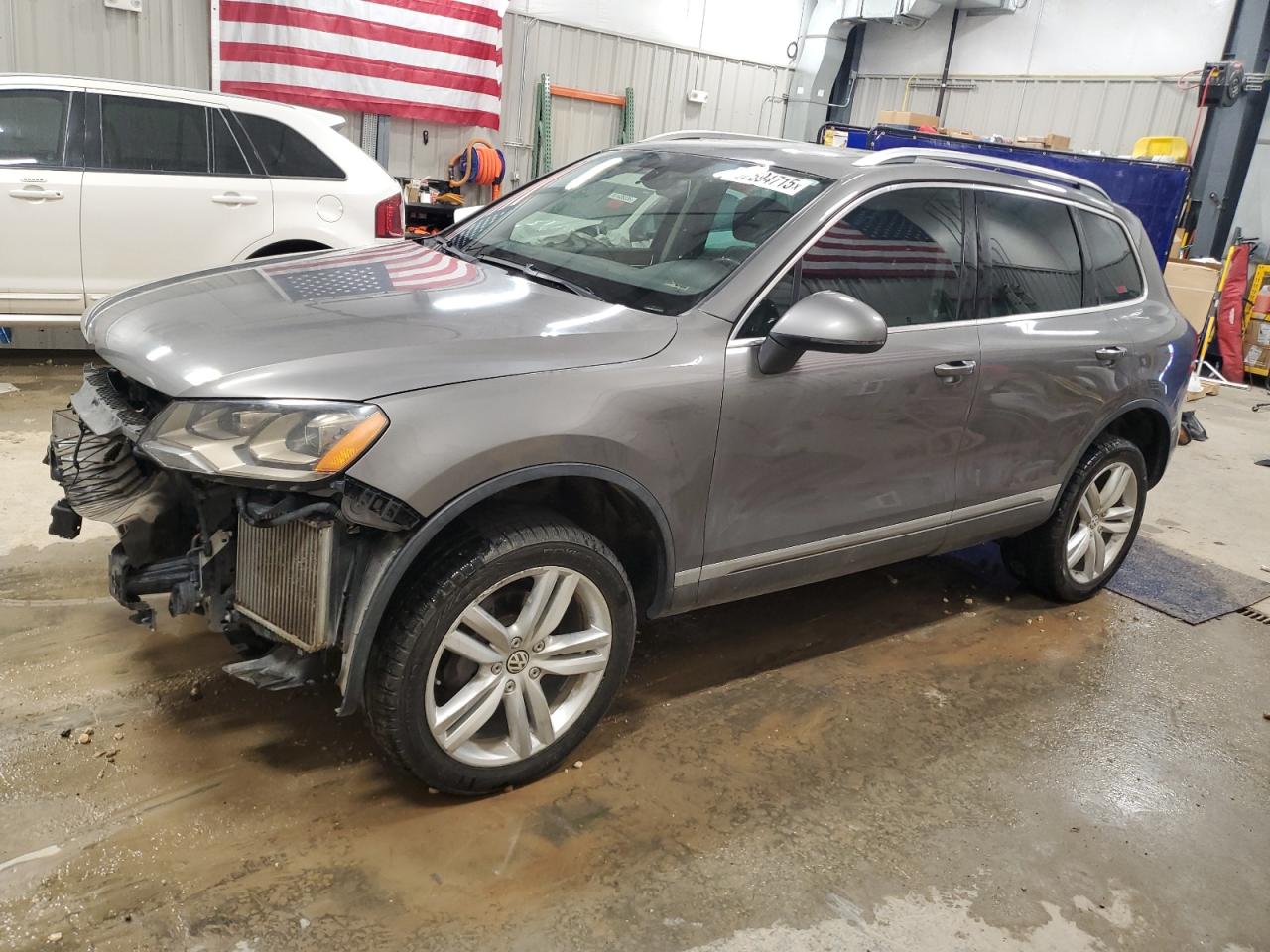 VOLKSWAGEN TOUAREG V6 2012
