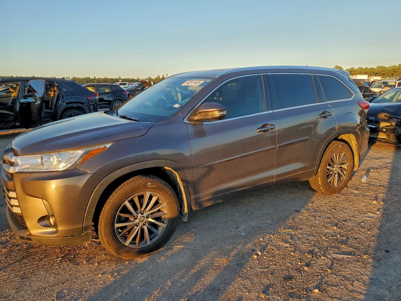 TOYOTA HIGHLANDER 2018