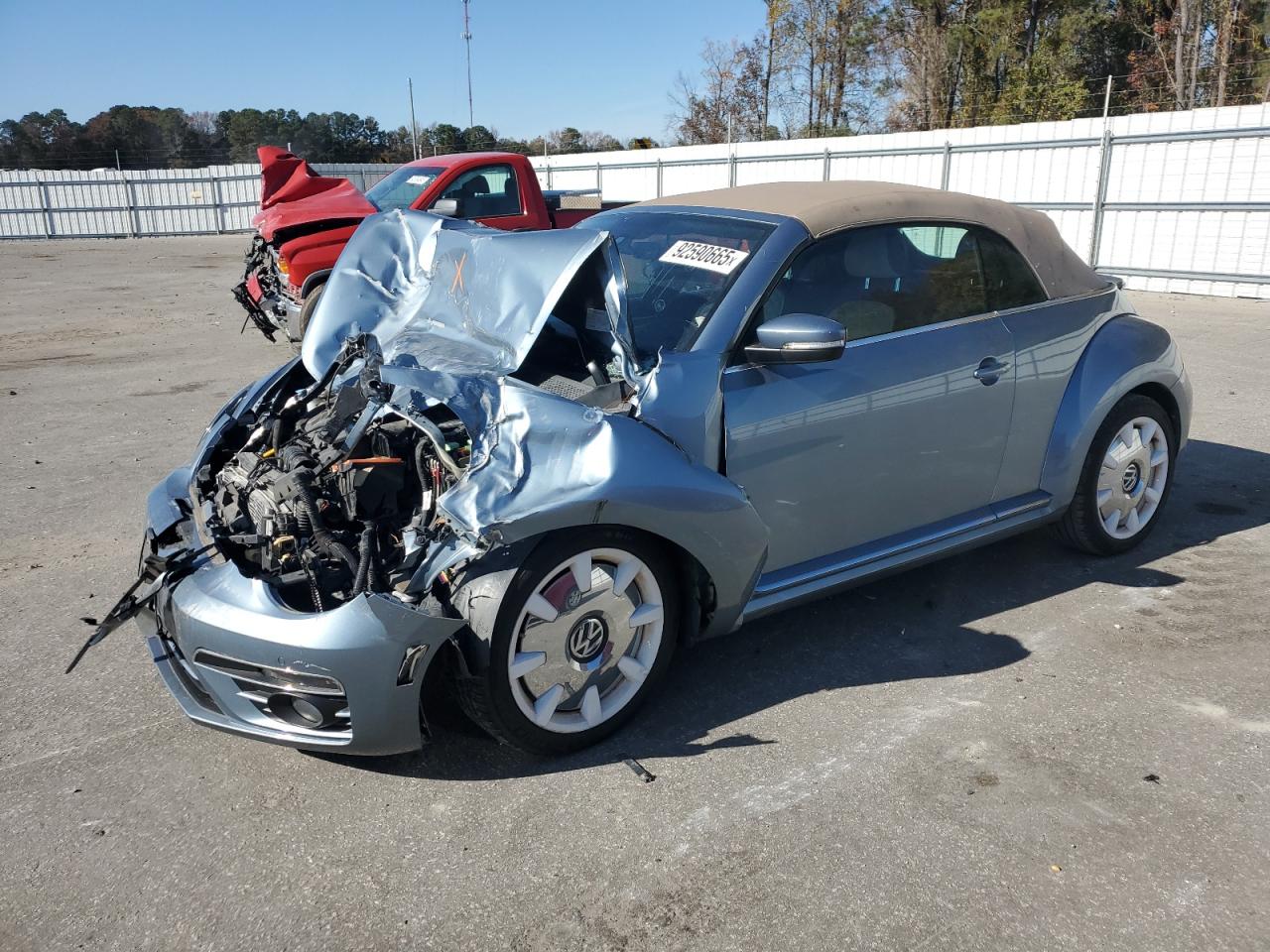 VOLKSWAGEN BEETLE S 2019