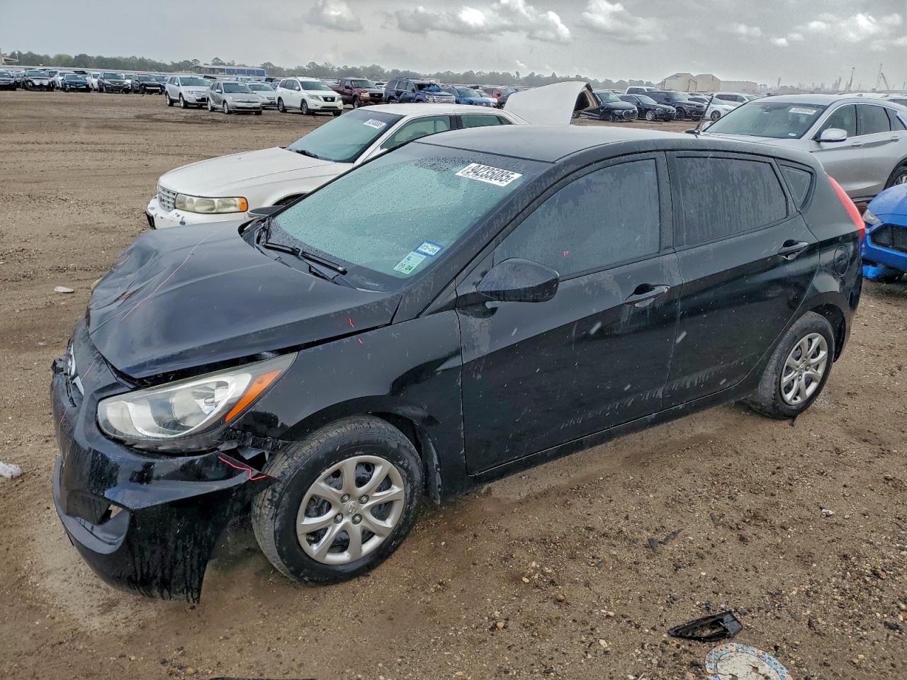 HYUNDAI ACCENT 2013
