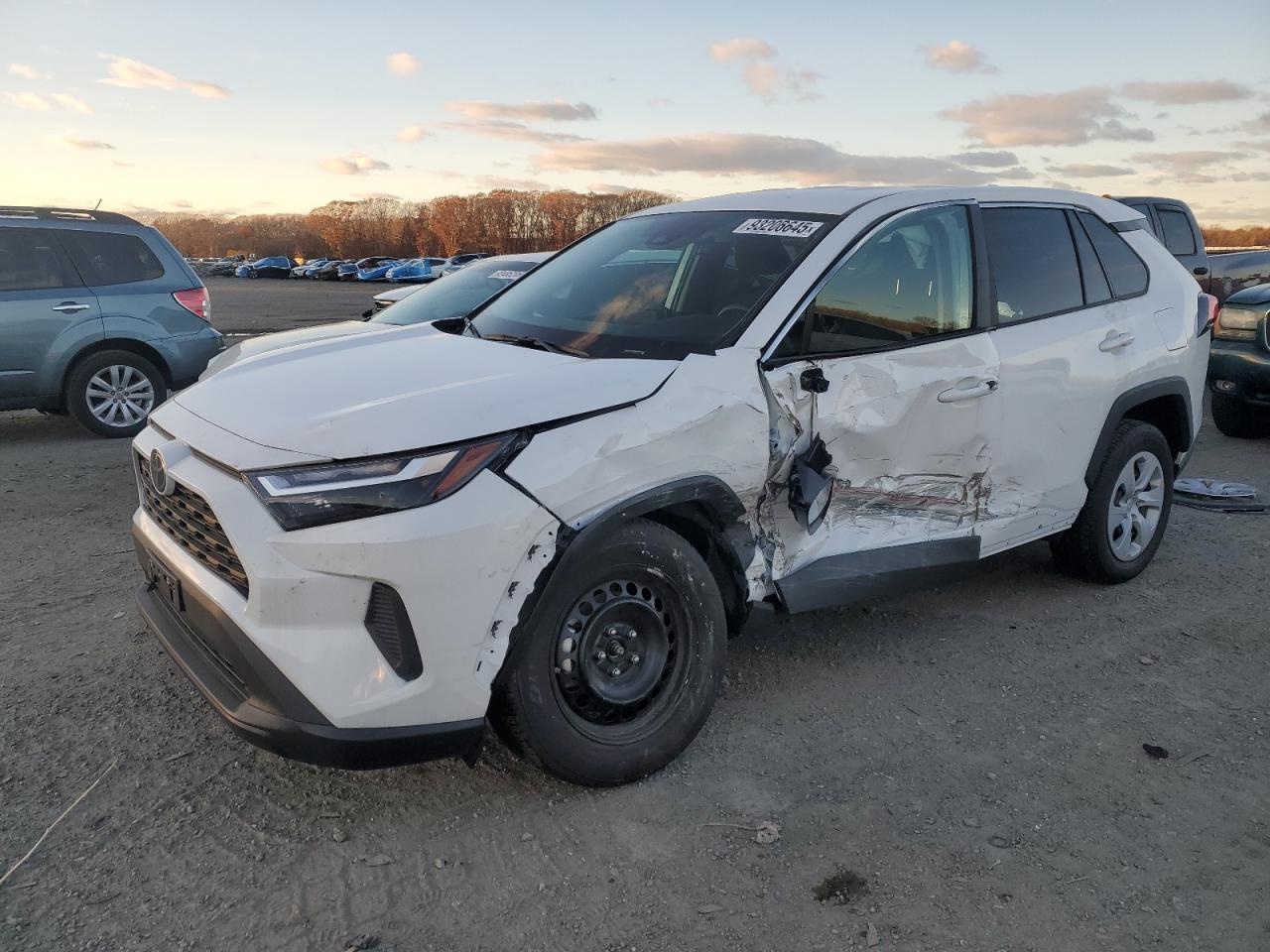TOYOTA RAV4 LE 2025