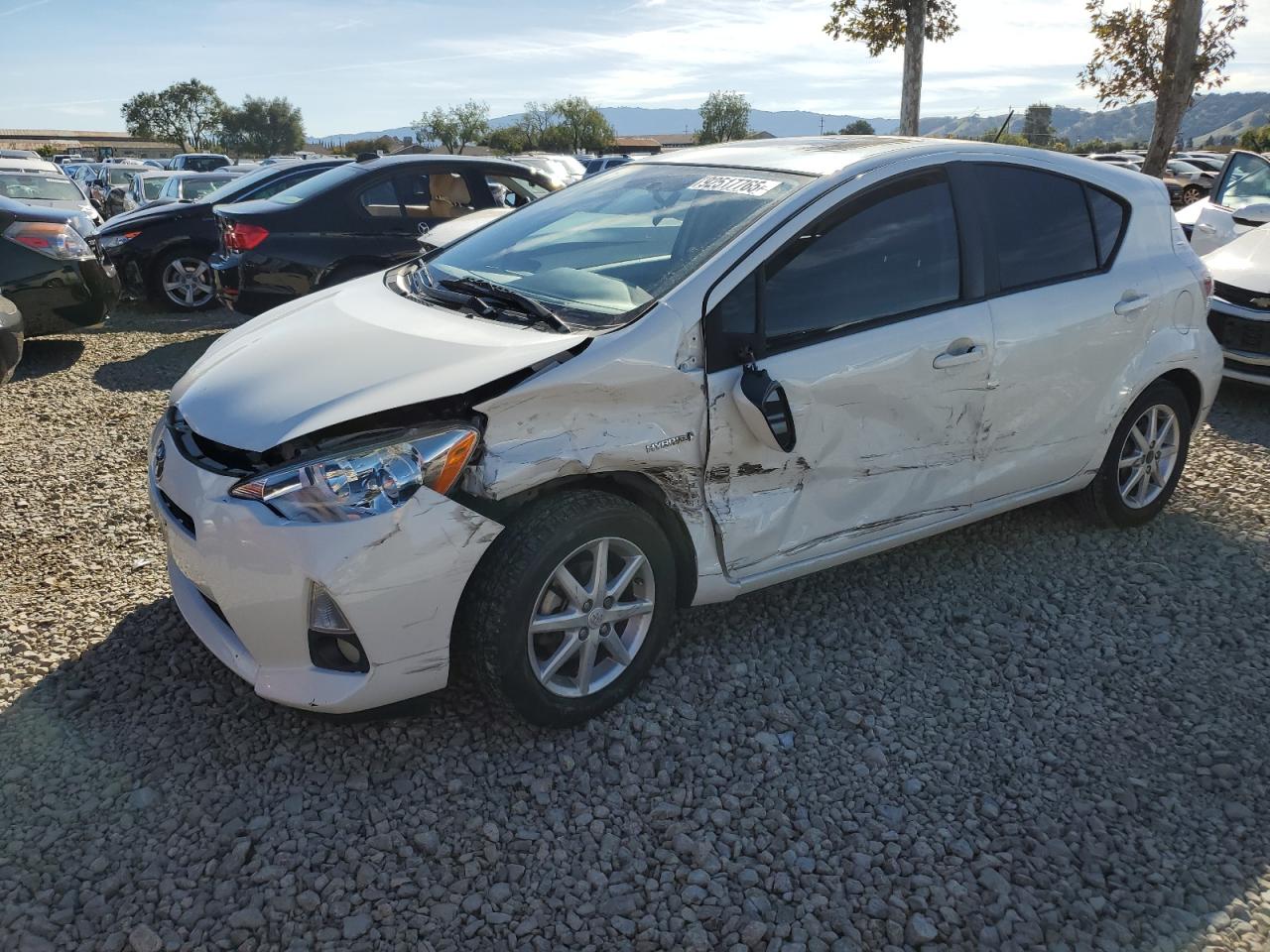 TOYOTA PRIUS C 2013