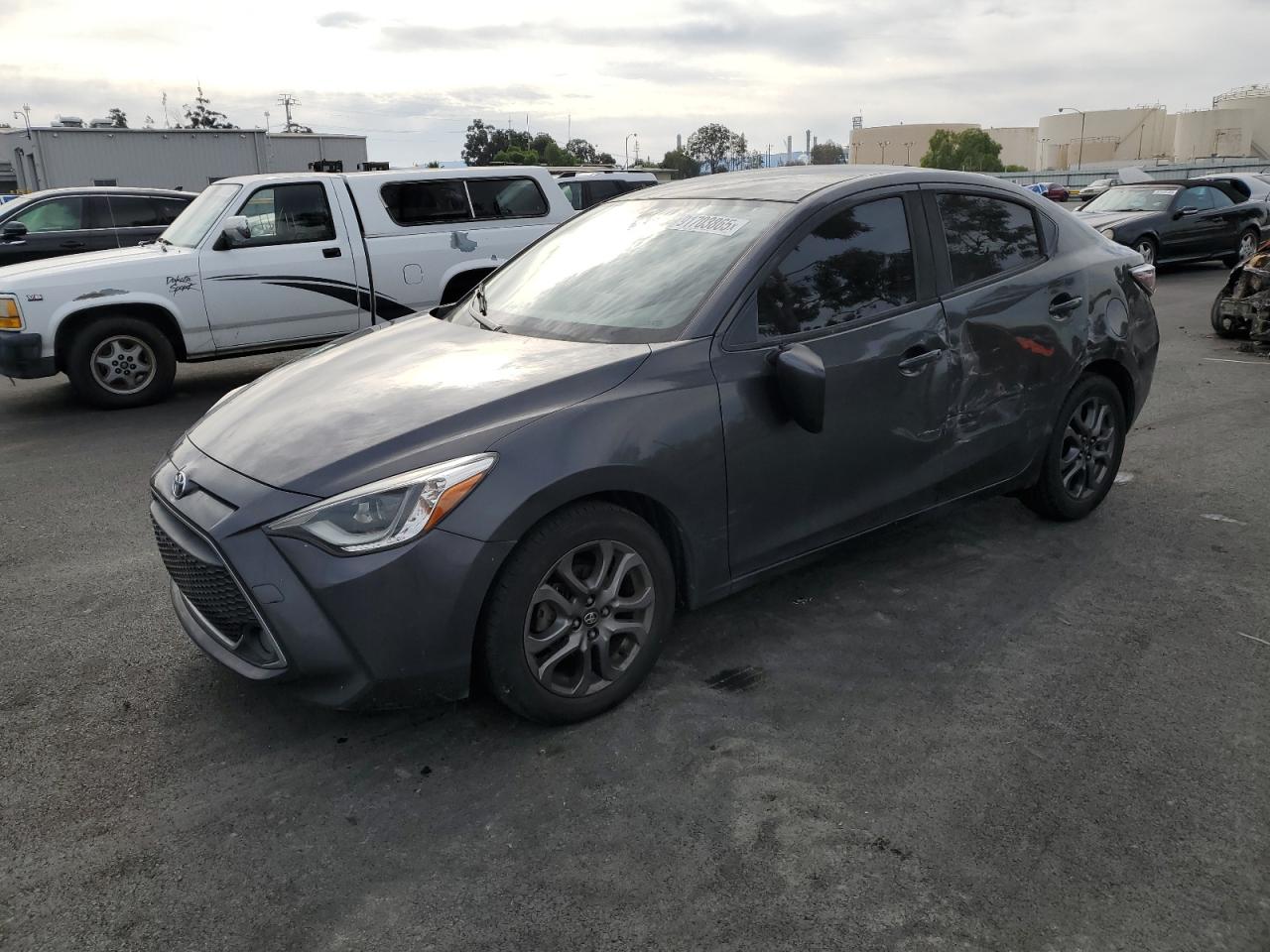 TOYOTA YARIS L 2019