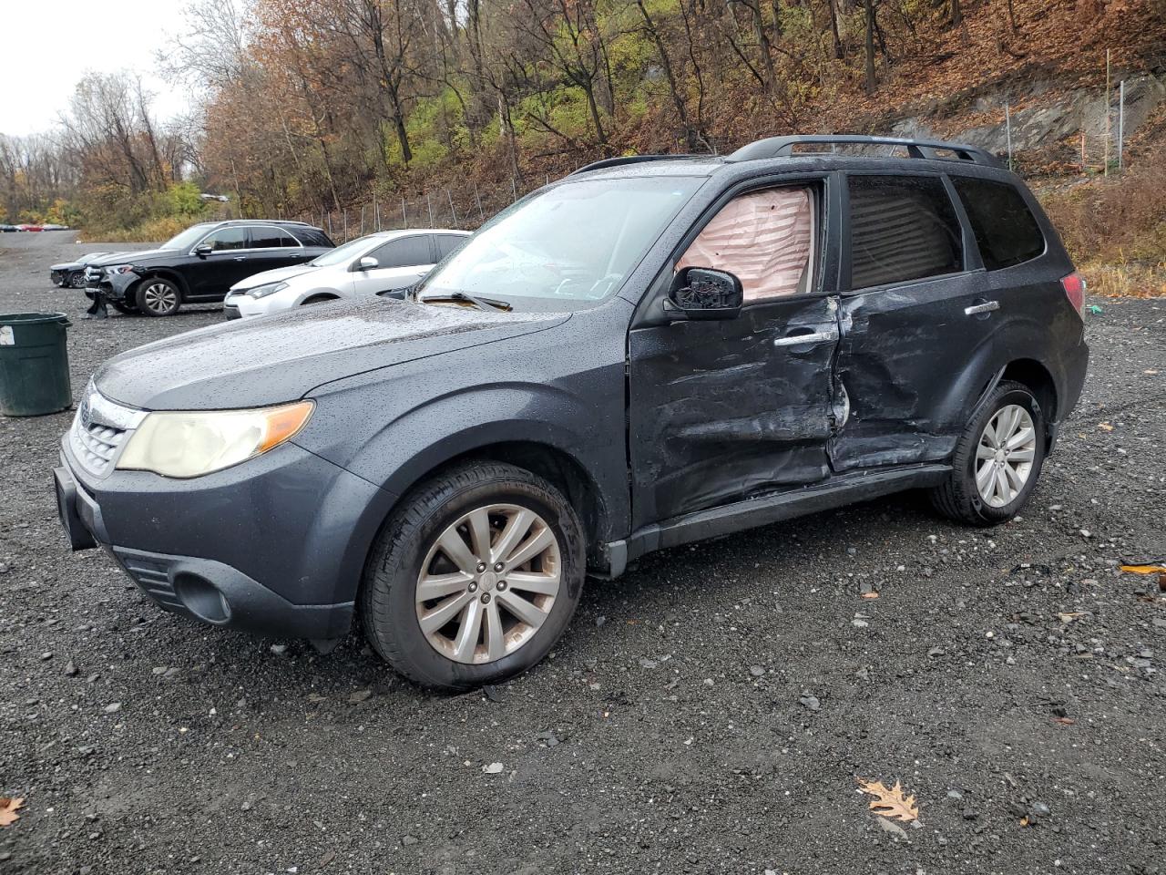 SUBARU FORESTER L 2011