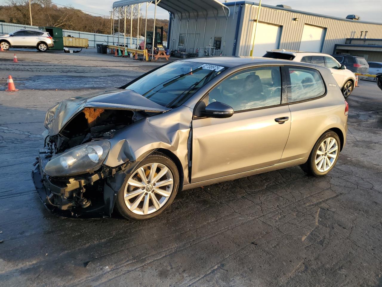 VOLKSWAGEN GOLF 2012