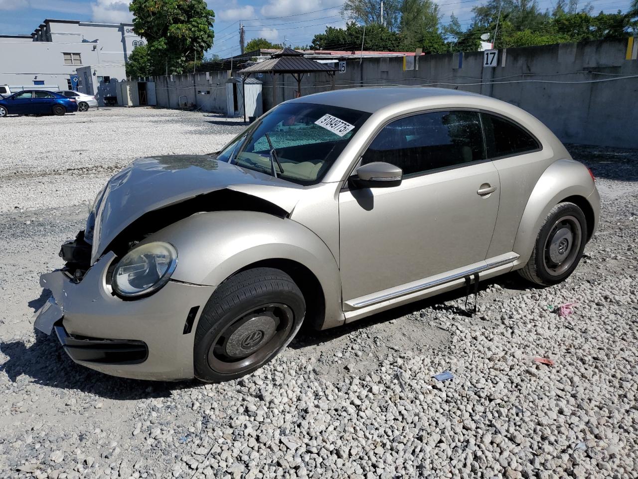 VOLKSWAGEN BEETLE 2012