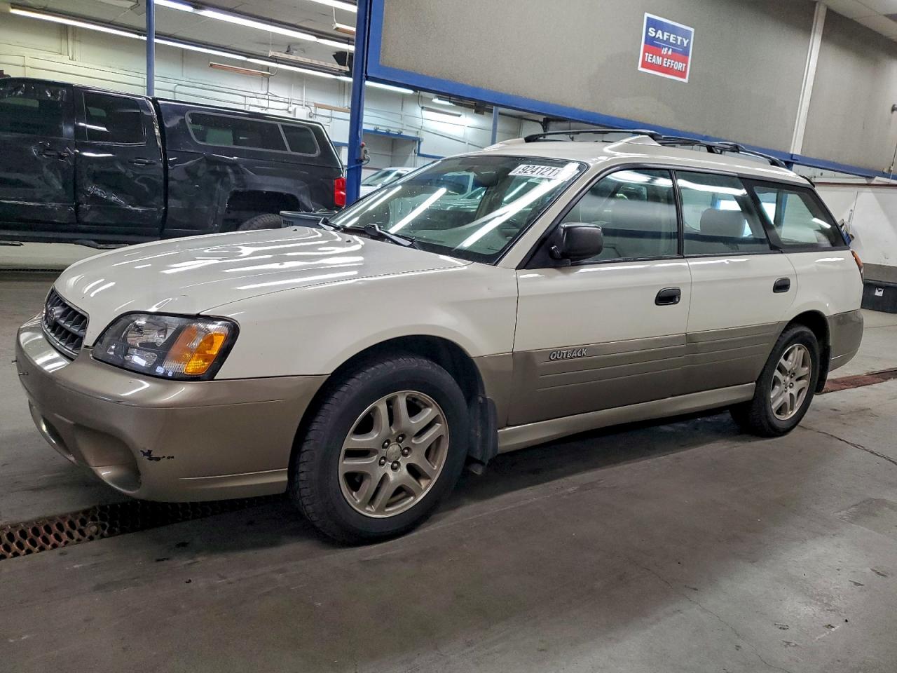 SUBARU LEGACY OUT 2004
