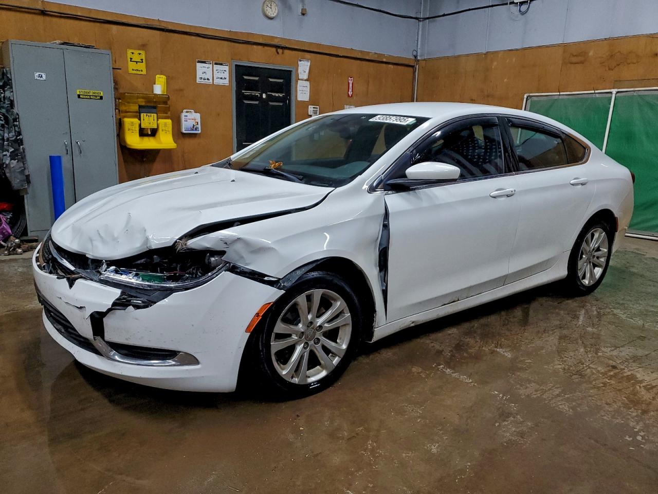 CHRYSLER 200 2015