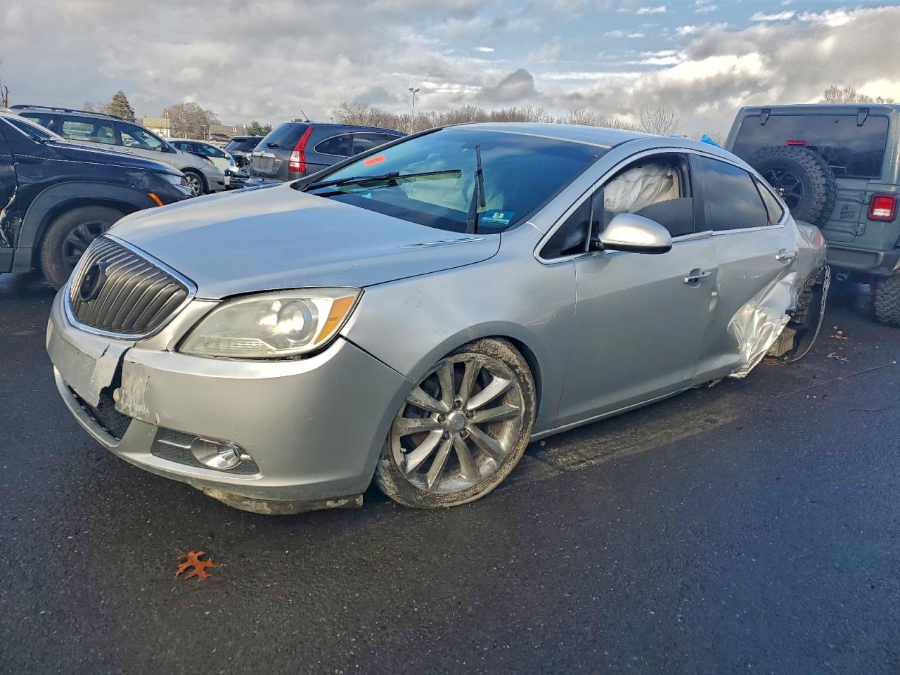 BUICK VERANO 2012