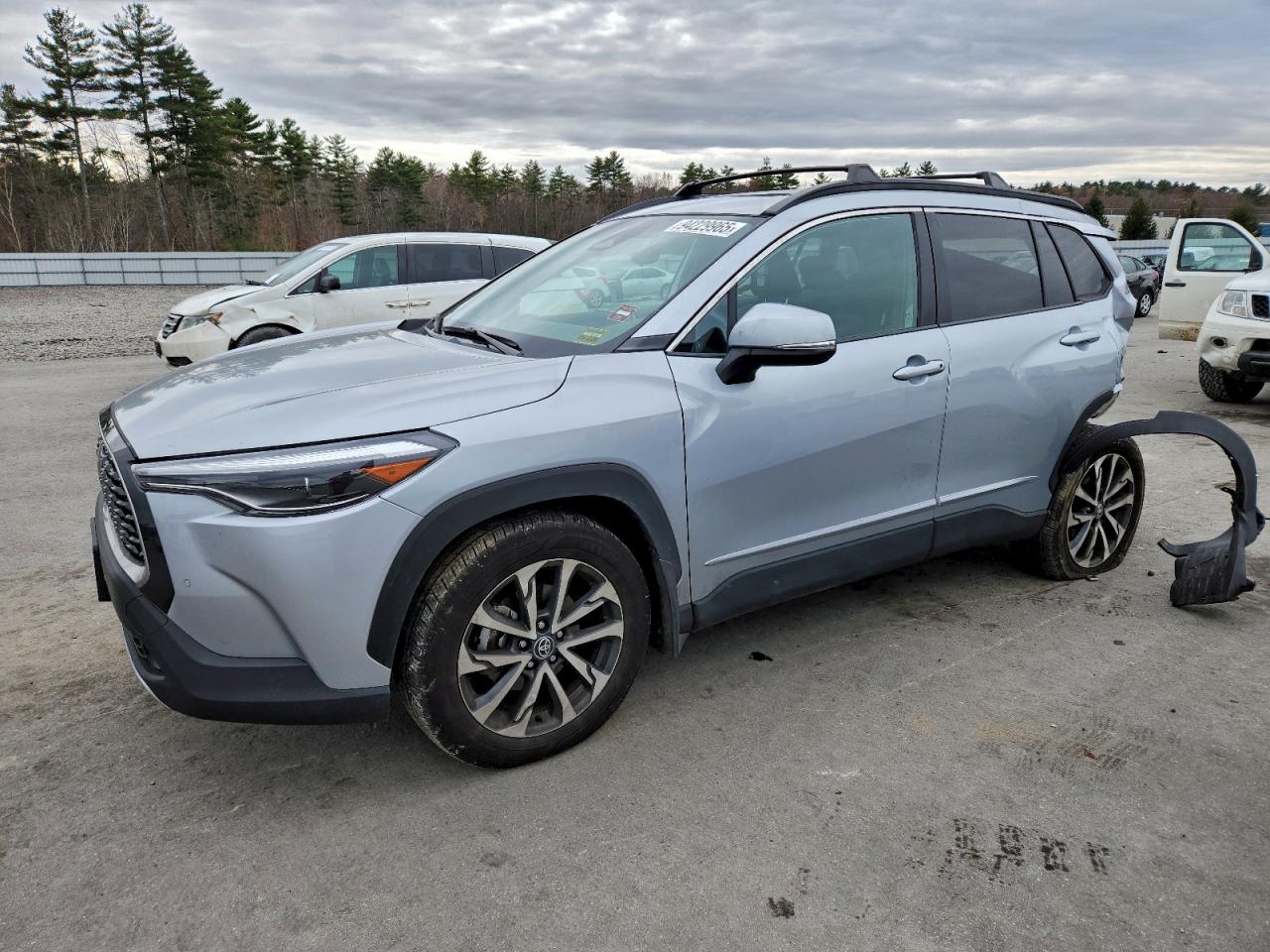 TOYOTA COROLLA CROSS 2024