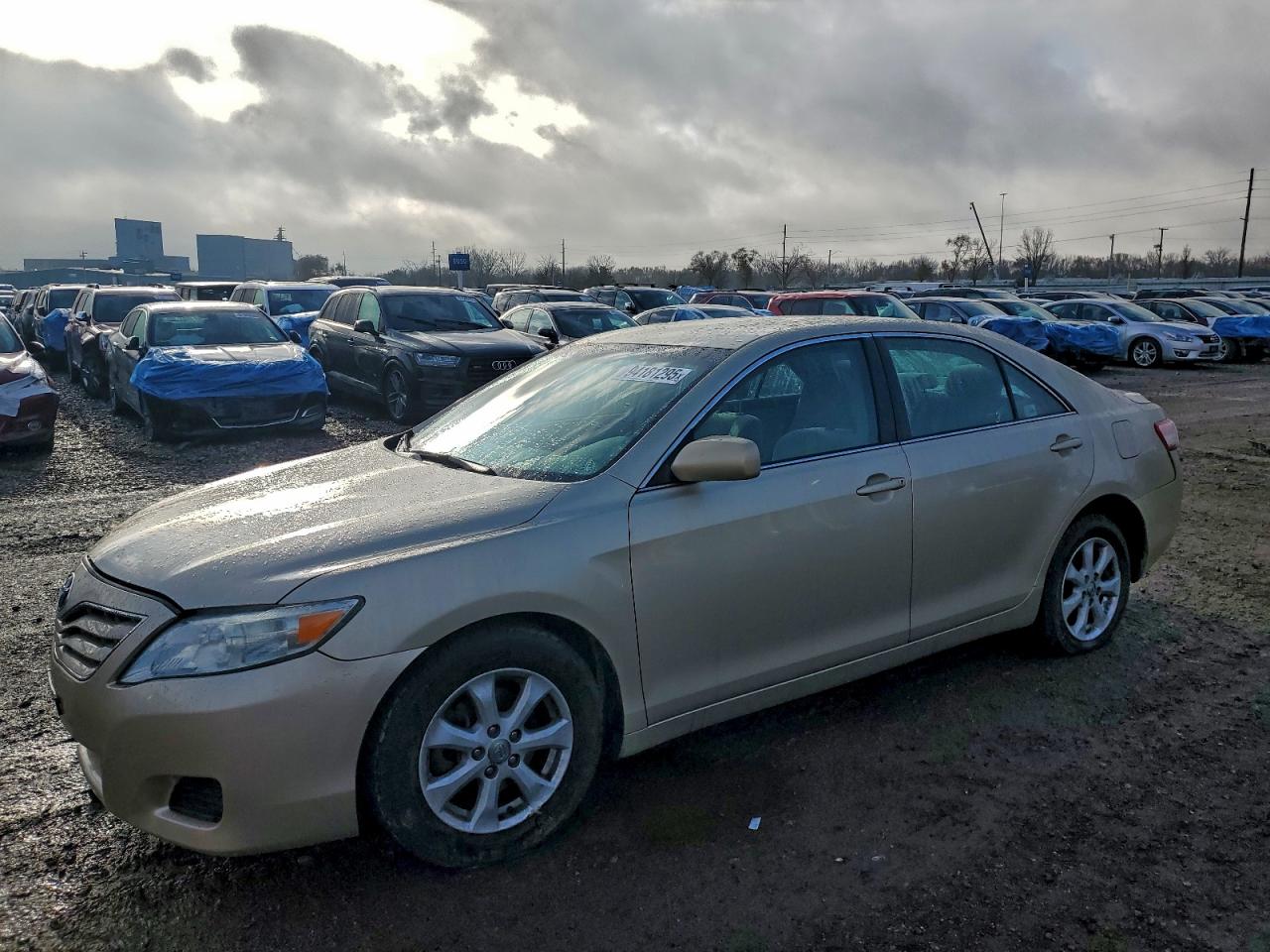 TOYOTA CAMRY 2011