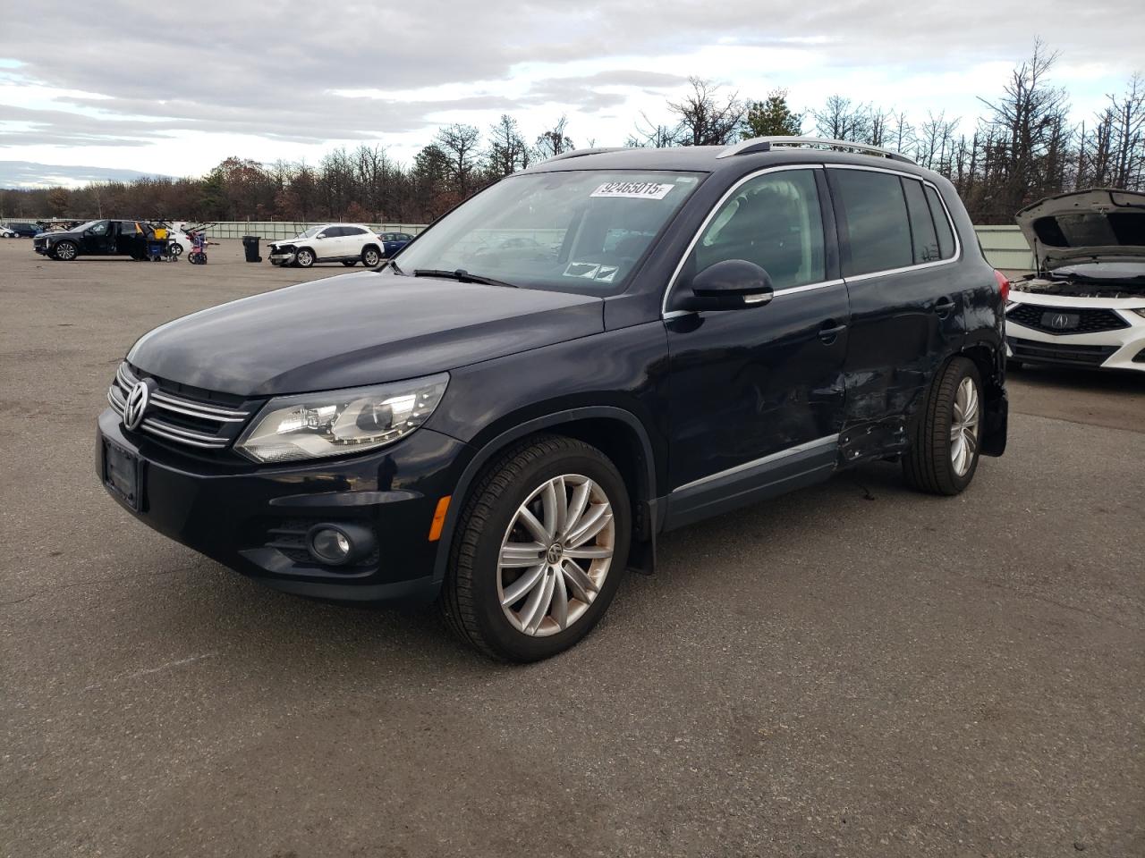 VOLKSWAGEN TIGUAN S 2016