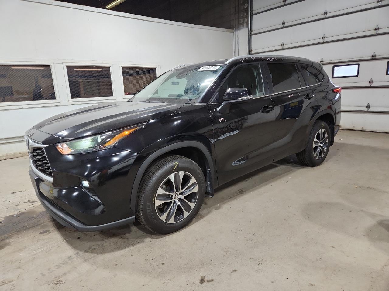 TOYOTA HIGHLANDER 2023