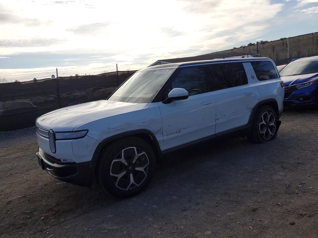 RIVIAN R1S ADVENT 2024