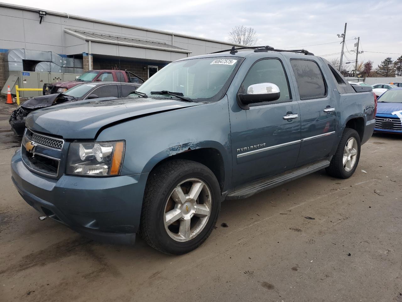 CHEVROLET AVALANCHE 2012