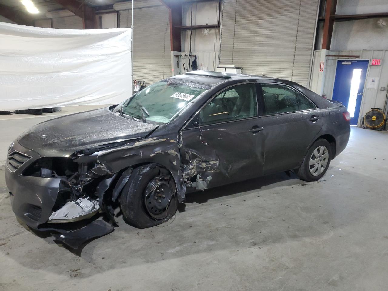 TOYOTA CAMRY BASE 2010