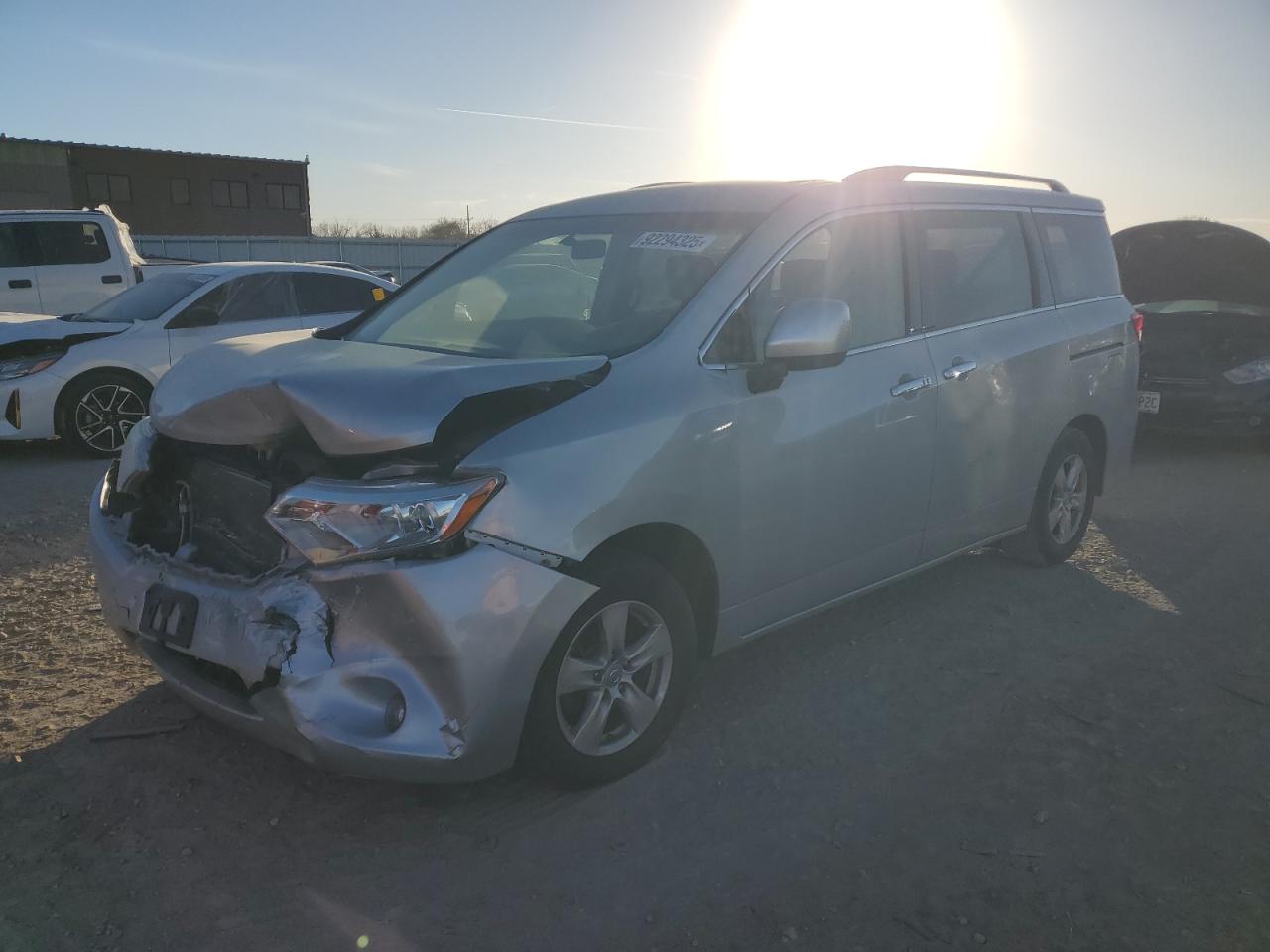 NISSAN QUEST 2016