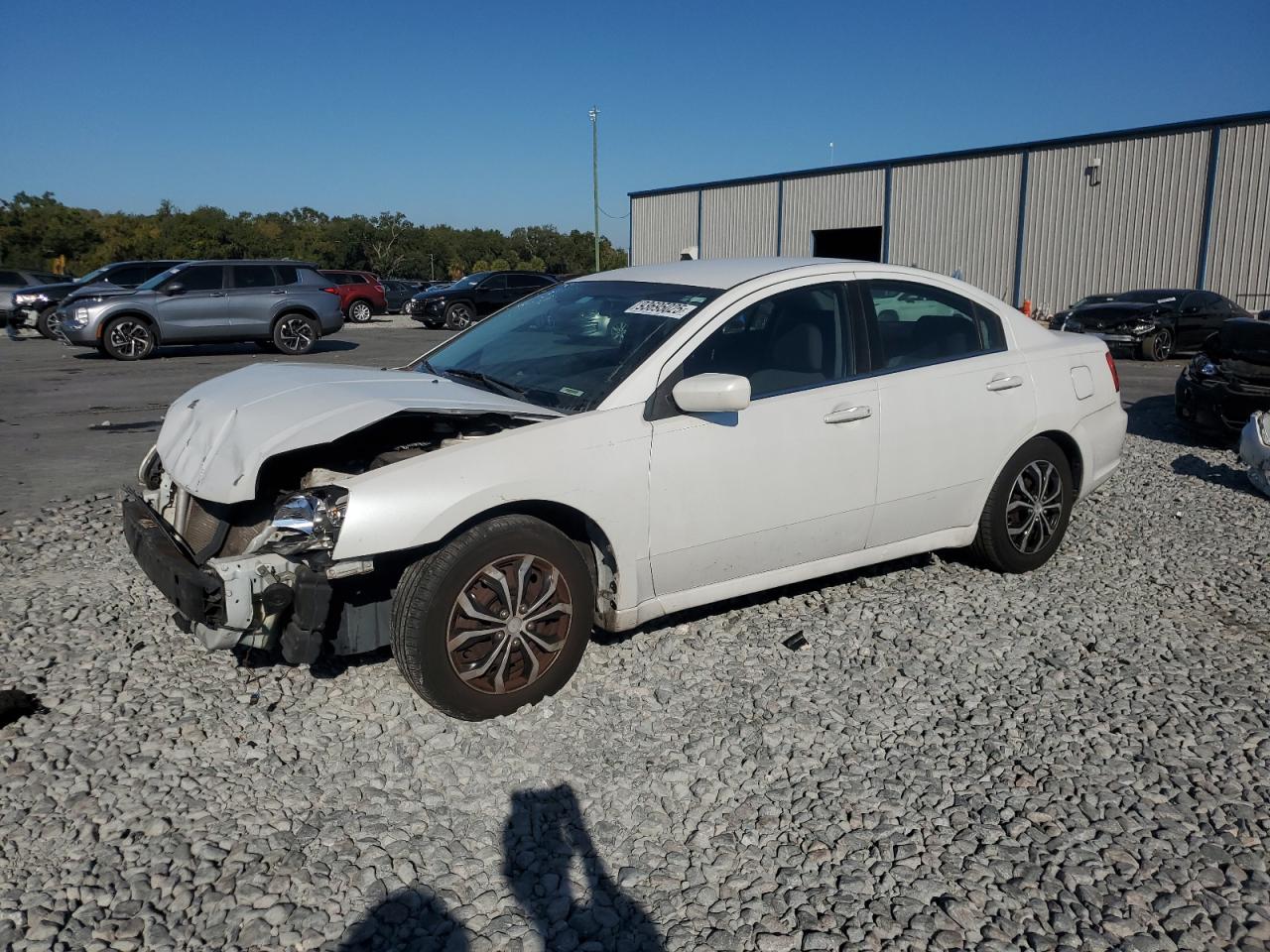 MITSUBISHI GALANT ES 2012