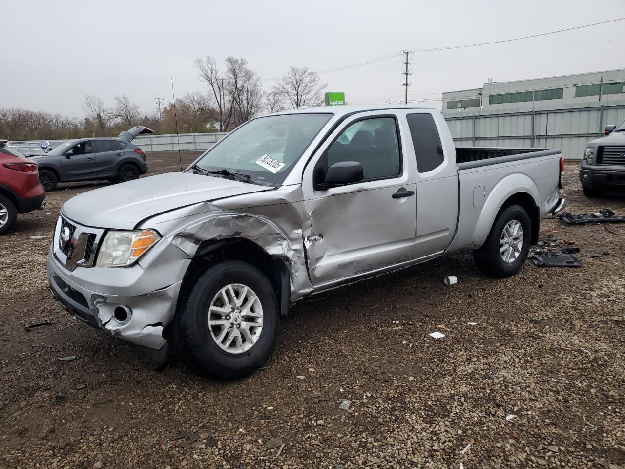 NISSAN FRONTIER 2015