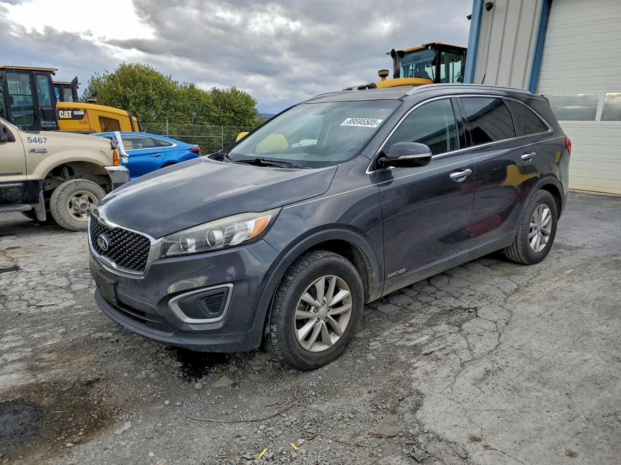 KIA SORENTO LX 2017