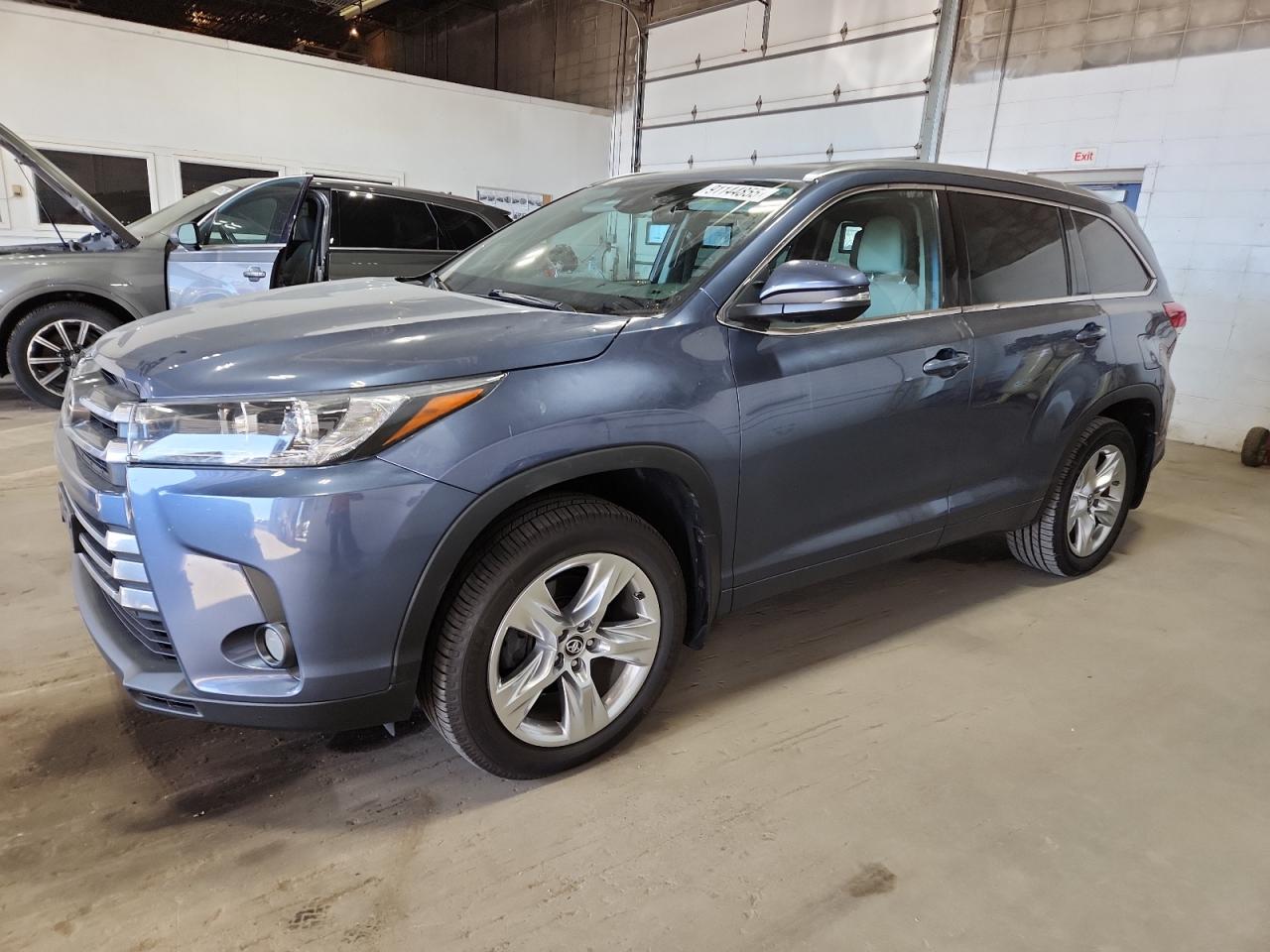 TOYOTA HIGHLANDER 2018
