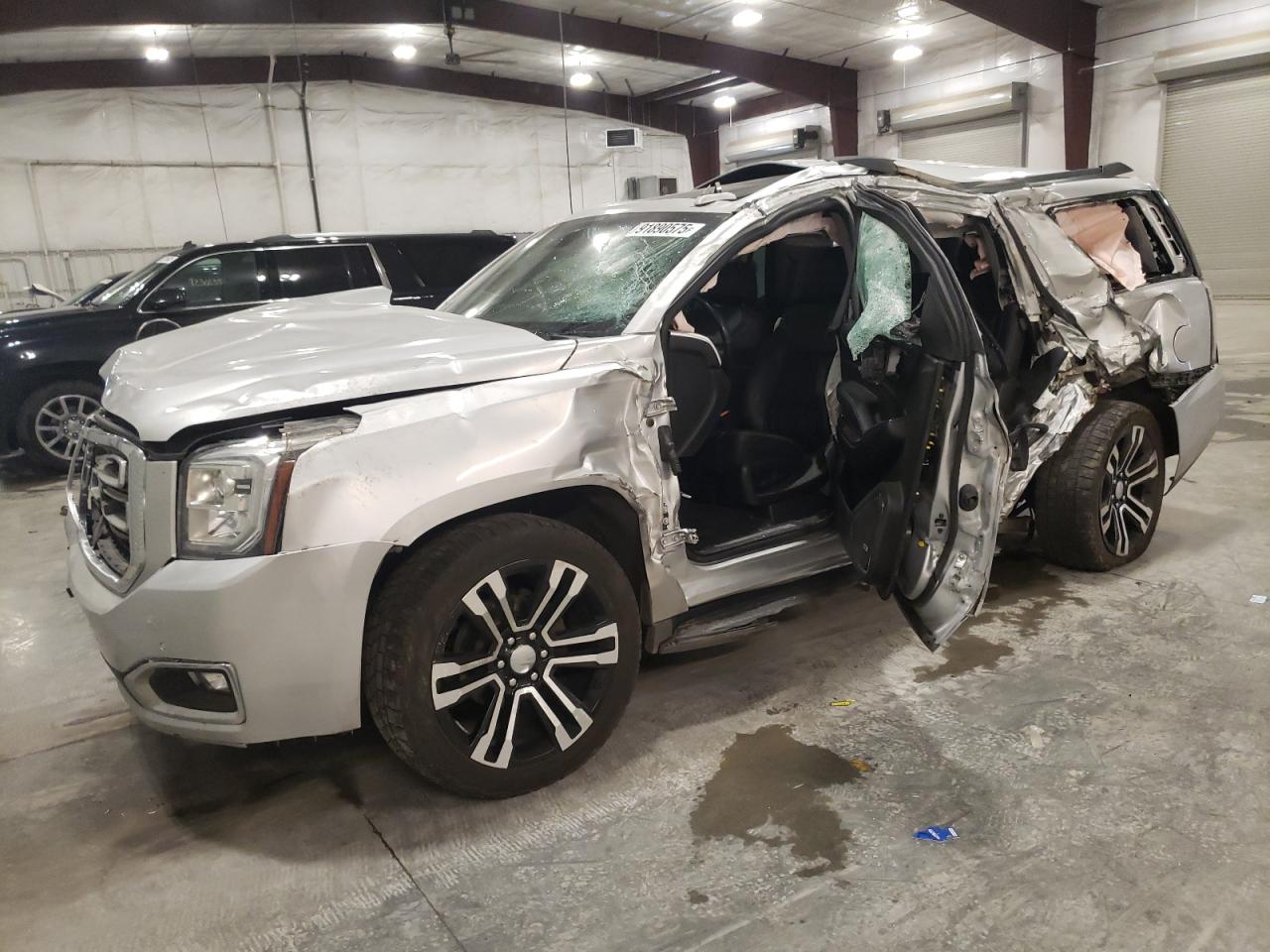 GMC YUKON SLT 2020