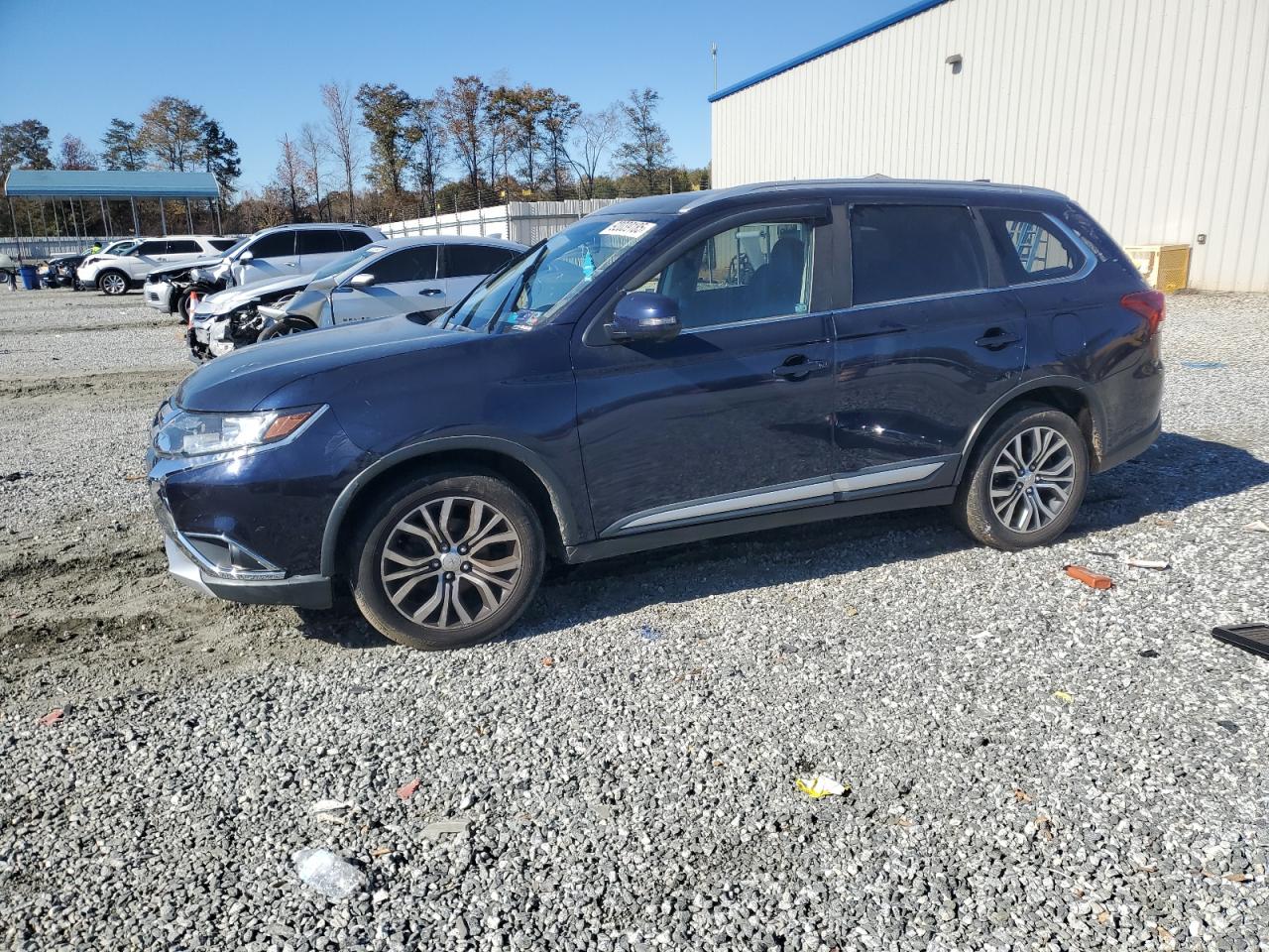 MITSUBISHI OUTLANDER 2017