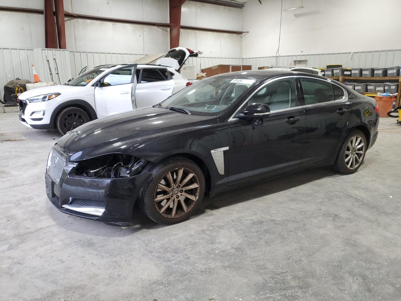 JAGUAR XF 2012