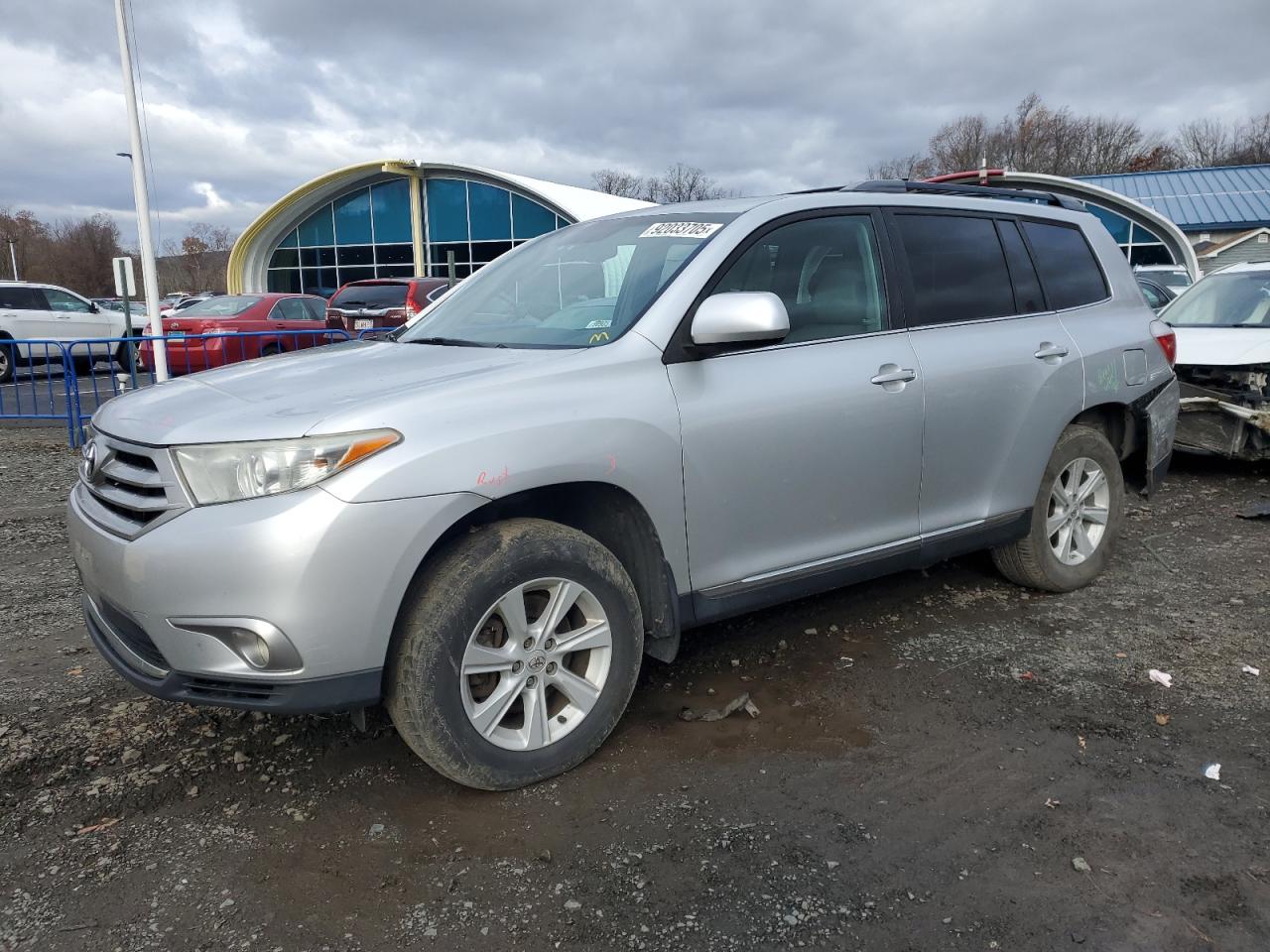 TOYOTA HIGHLANDER 2013
