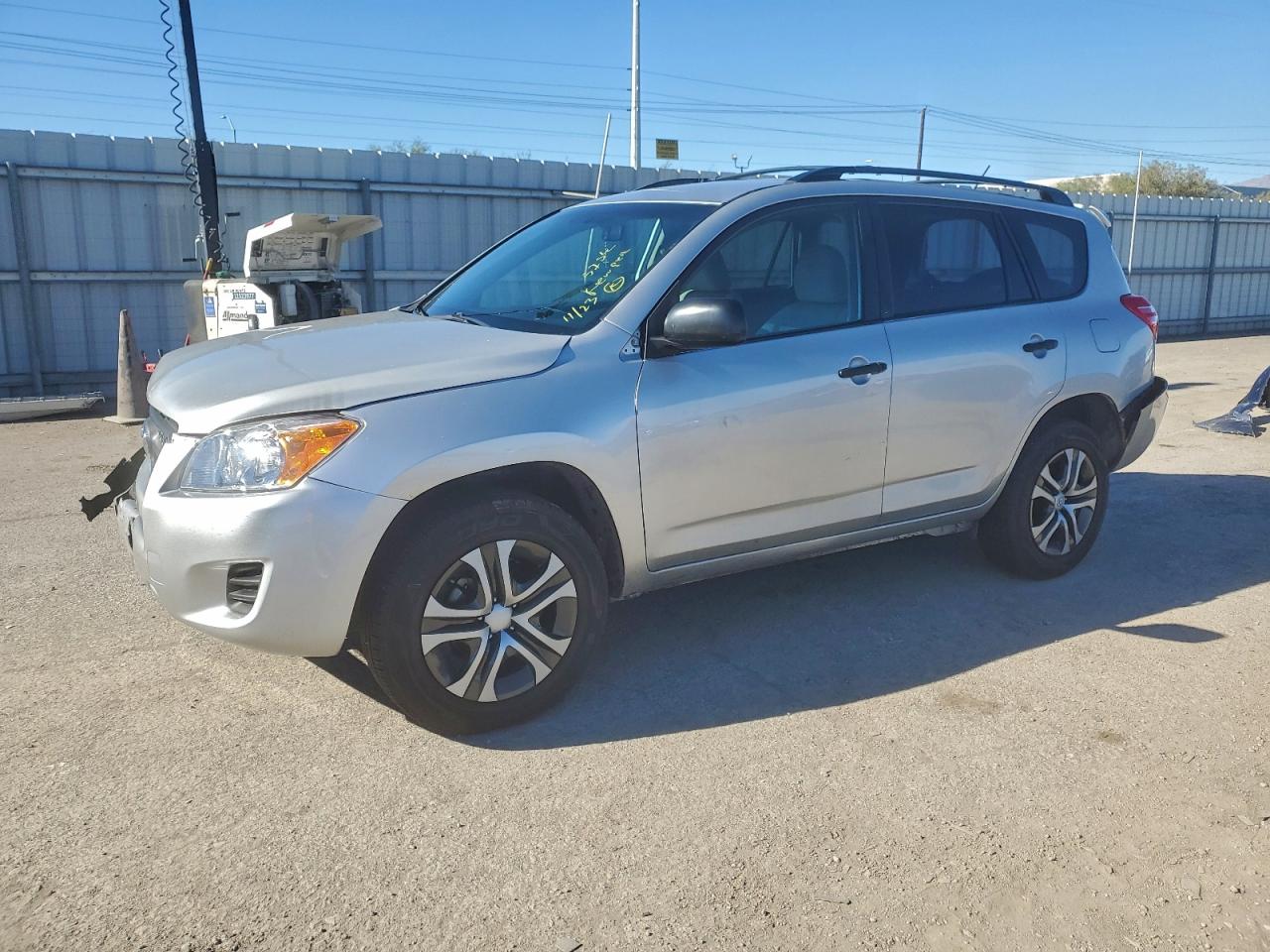 TOYOTA RAV4 2011