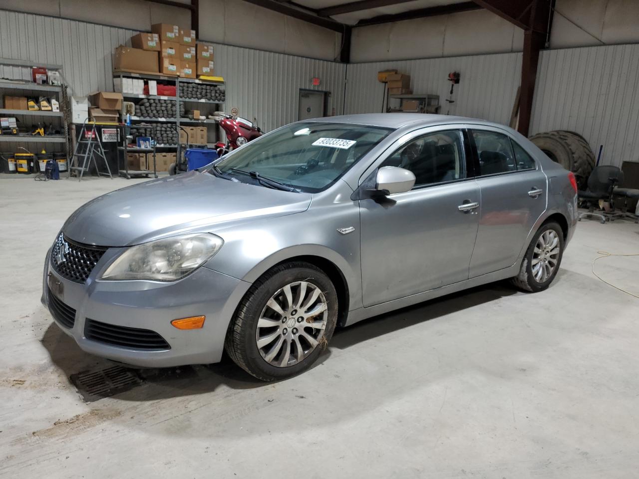 SUZUKI KIZASHI SE 2010