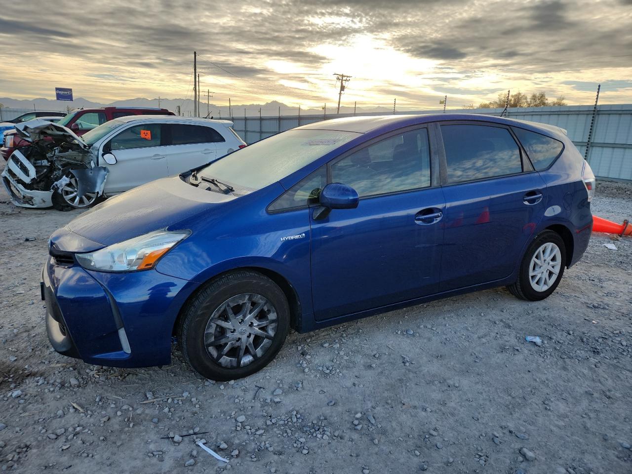 TOYOTA PRIUS V 2016