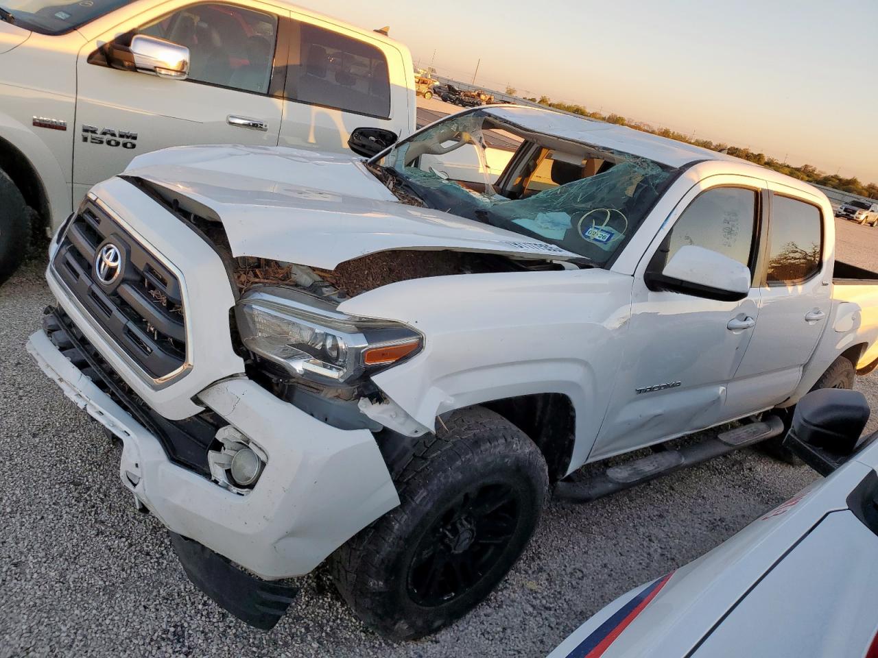 TOYOTA TACOMA DOU 2016