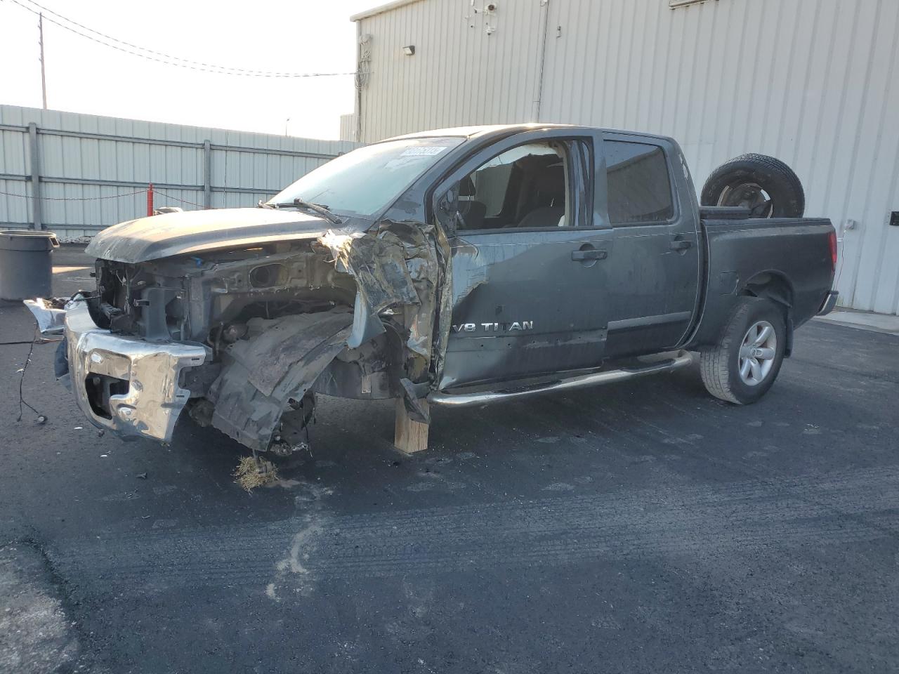 NISSAN TITAN S 2012