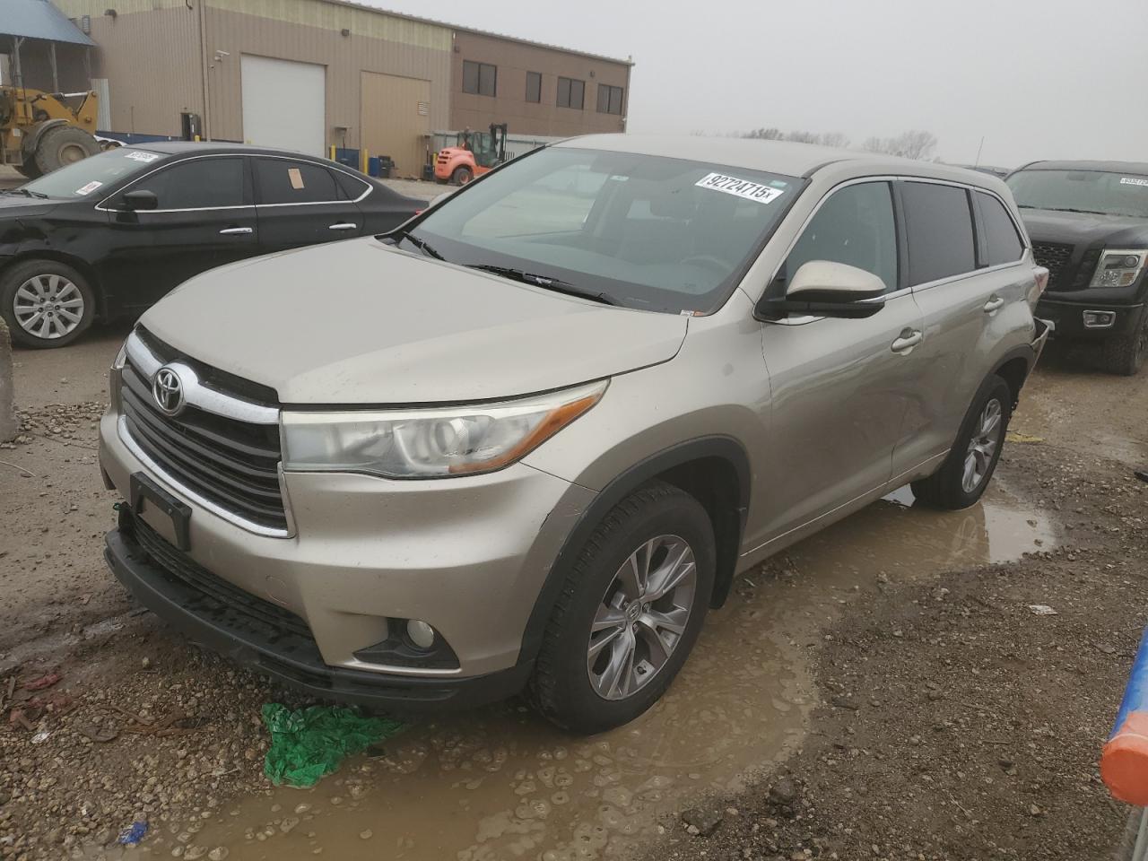 TOYOTA HIGHLANDER 2015