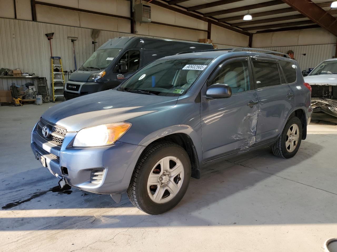 TOYOTA RAV4 2010