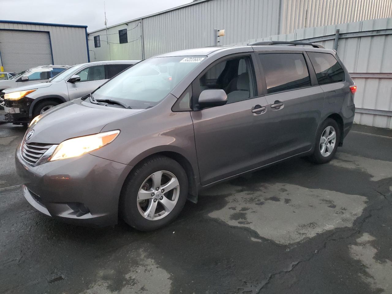 TOYOTA SIENNA 2017