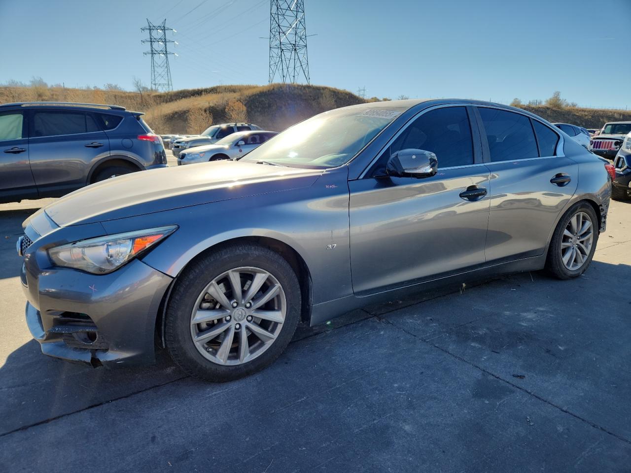 INFINITI Q50 2015
