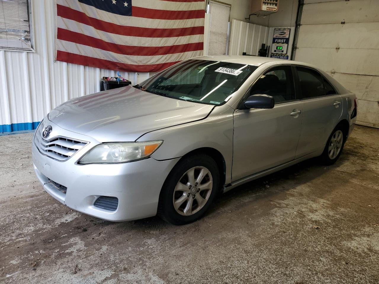 TOYOTA CAMRY BASE 2011